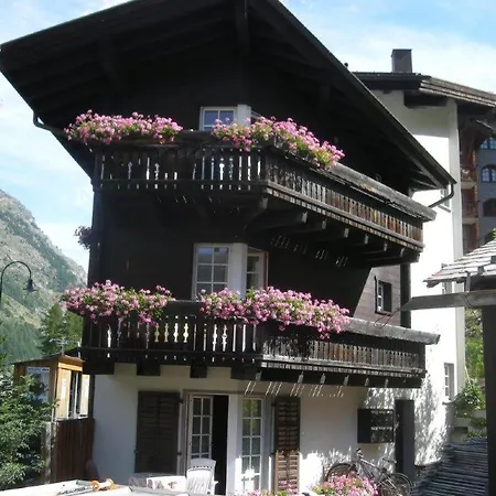 Haus Laurin Daire *